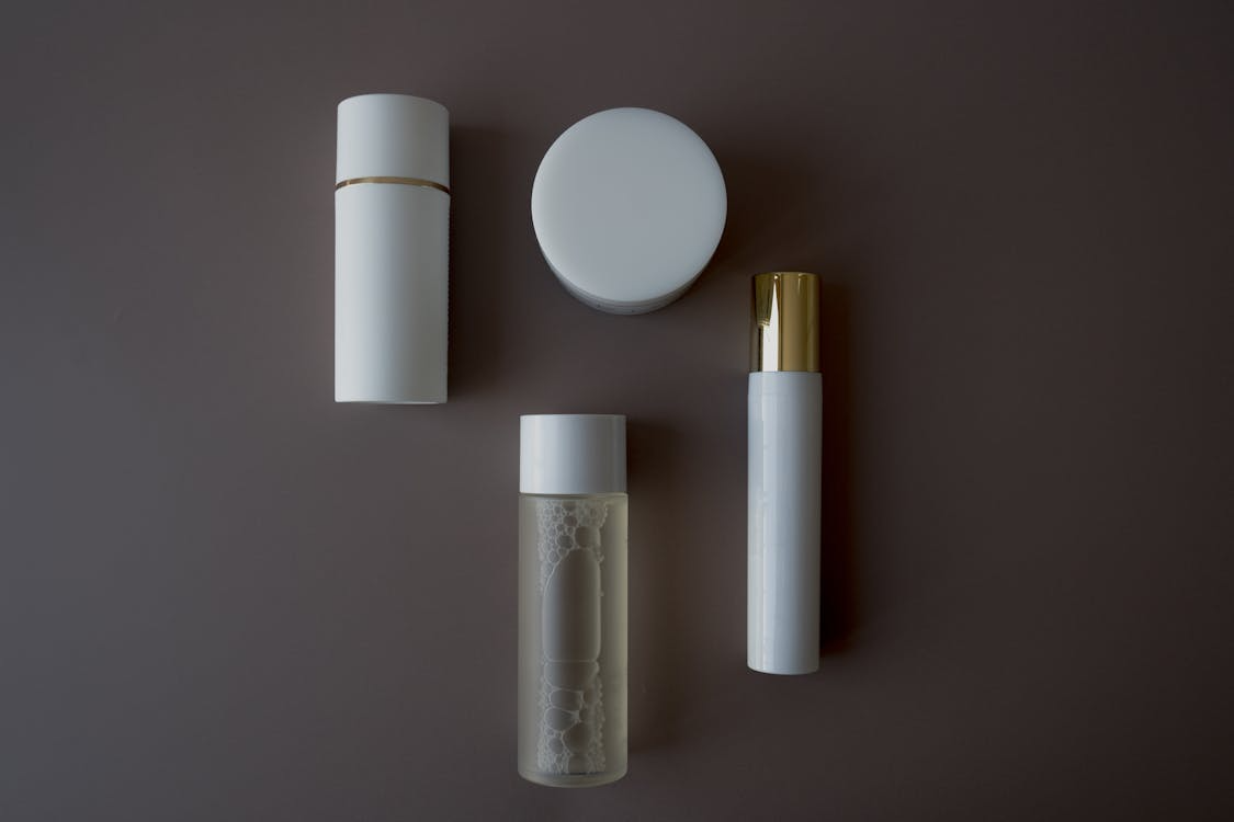 Cosmetic products in plain packaging